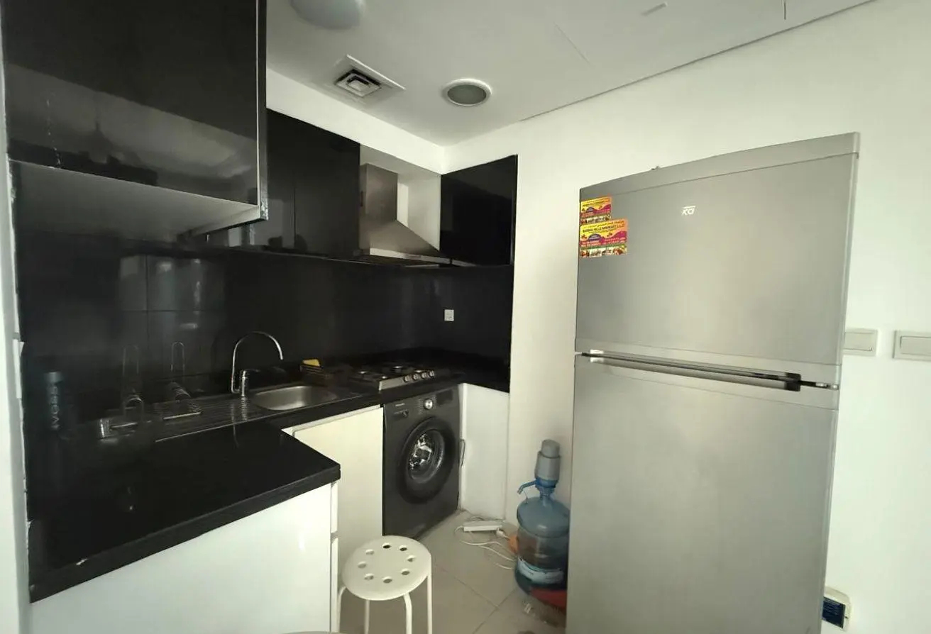 1312×894 (10) Studio for Rent in Executive Bay A