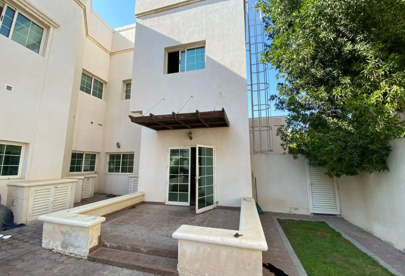 4 Bedroom Villa for Rent in Al Safa 2