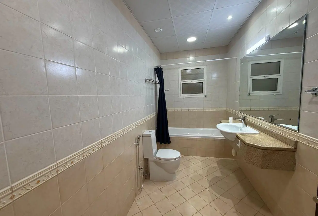 4 Bedroom Villa for Rent in Umm Suqeim 2