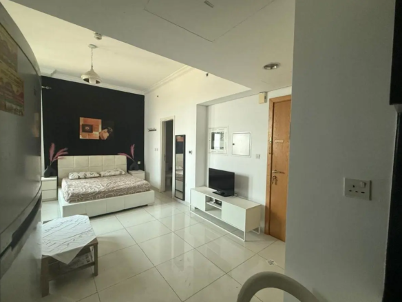 Studio for Rent in Executive Bay A