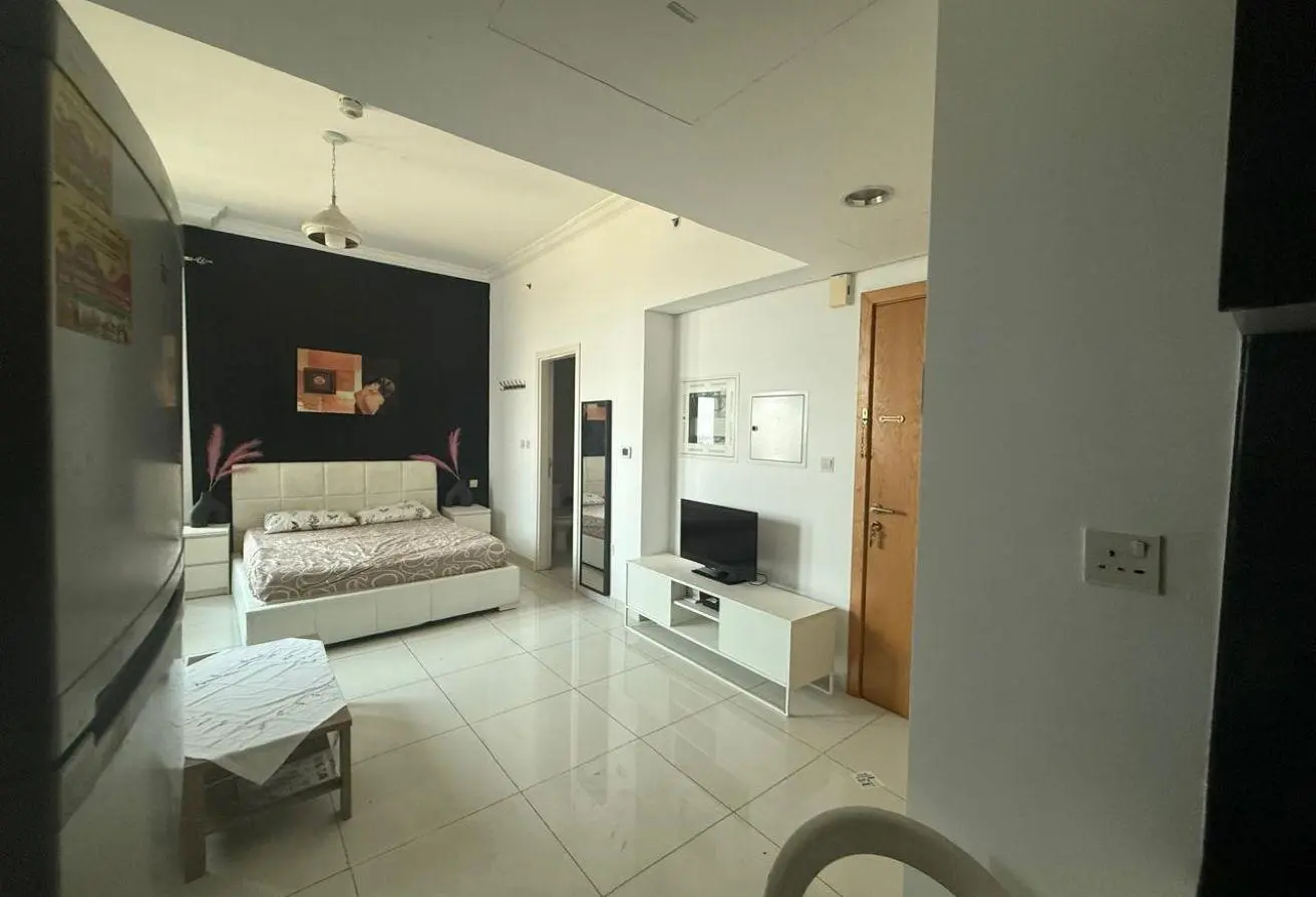 1312×894 (20) Studio for Rent in Executive Bay A