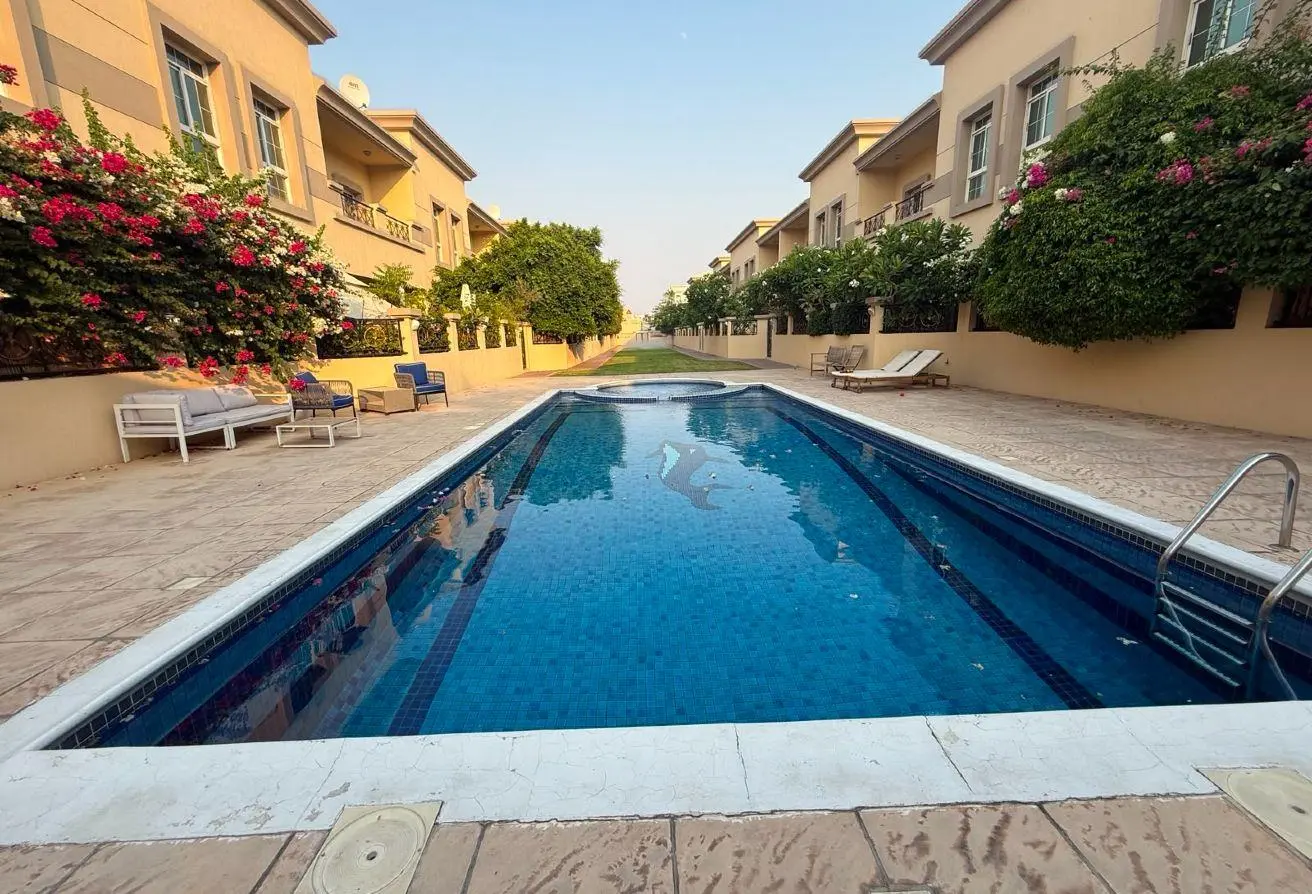 4 Bedroom Villa for Rent in Umm Suqeim 2