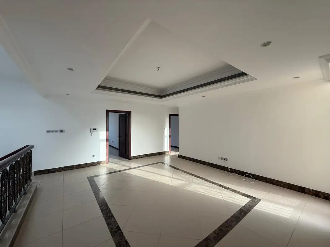 4 Bedroom Villa for Rent in Umm Suqeim