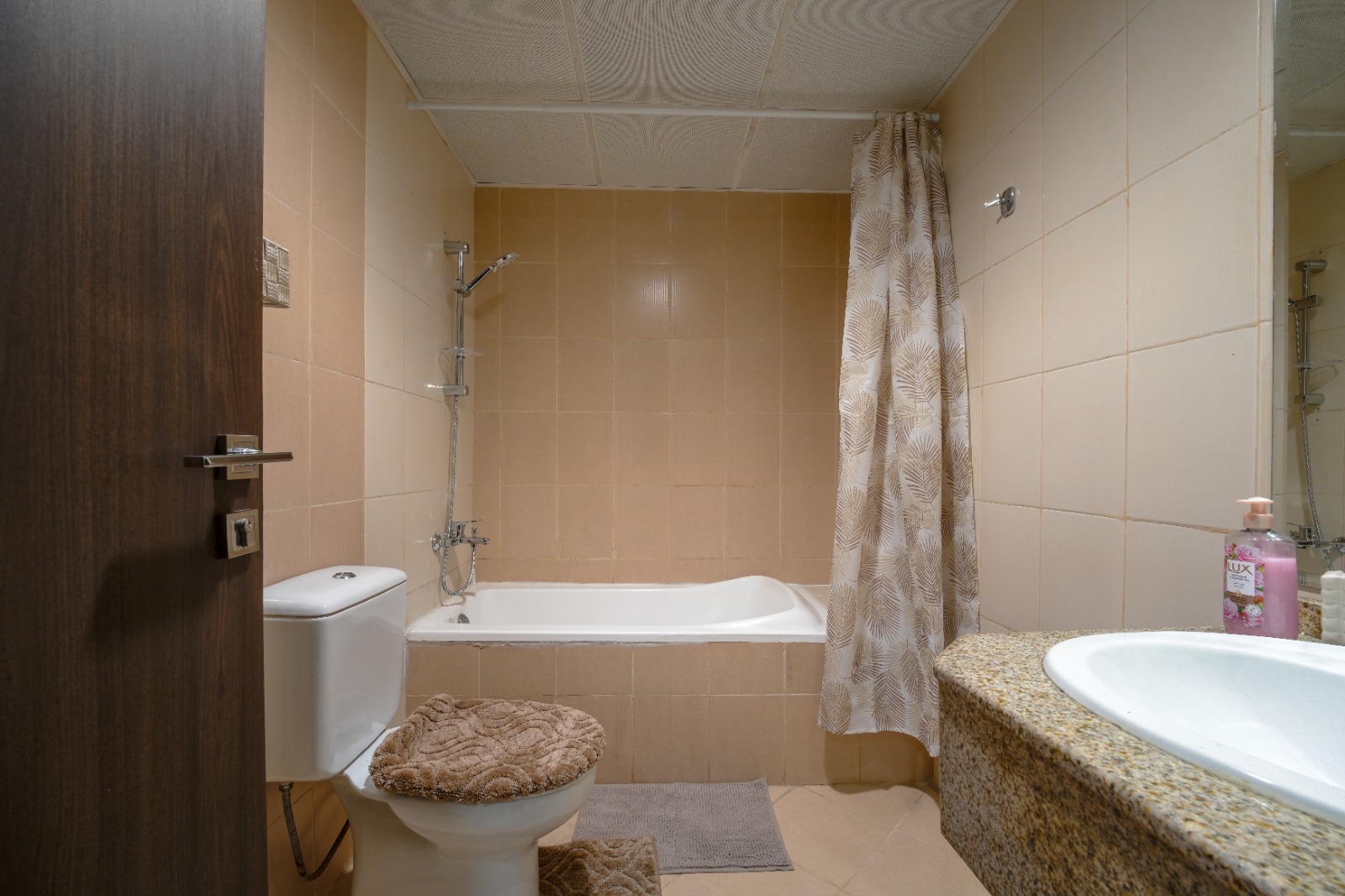 WhatsApp Image 2026-07-27 at 9.59.35 AM (2) Spacious Upgraded Studio for Sale in Desert Sun Tower, DLRC