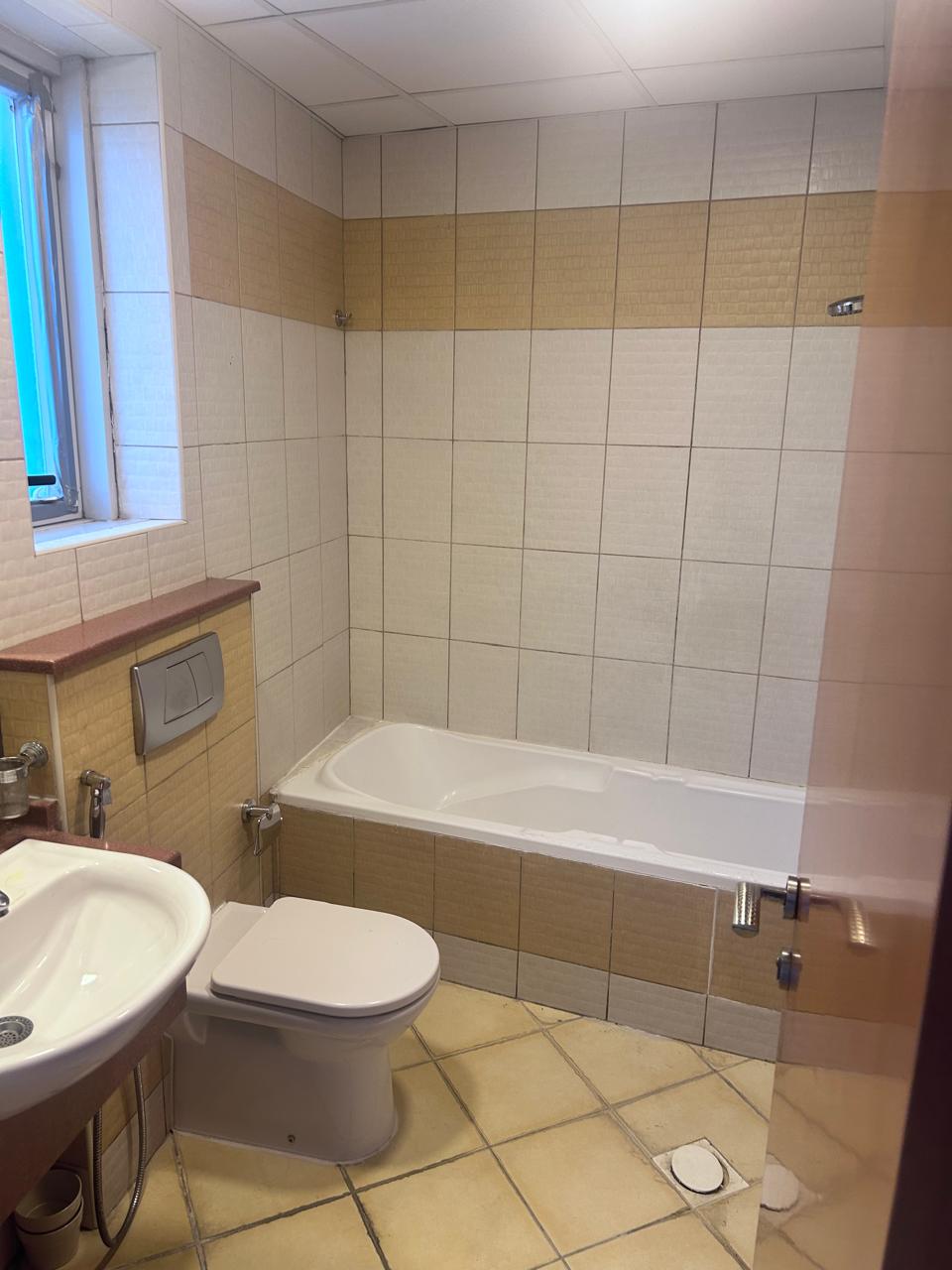 2BR Apartment for Rent in Marina Diamond 1 with Marina & Sheikh Zayed Road Views, Chiller Free